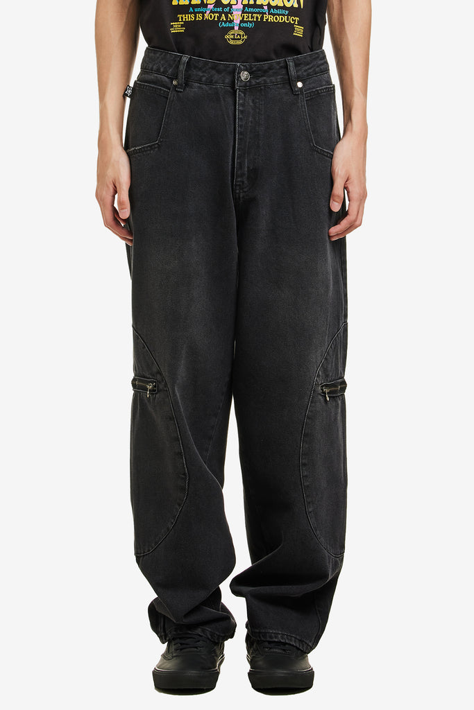 CIRCLE CARGO JEANS - WORKSOUT WORLDWIDE