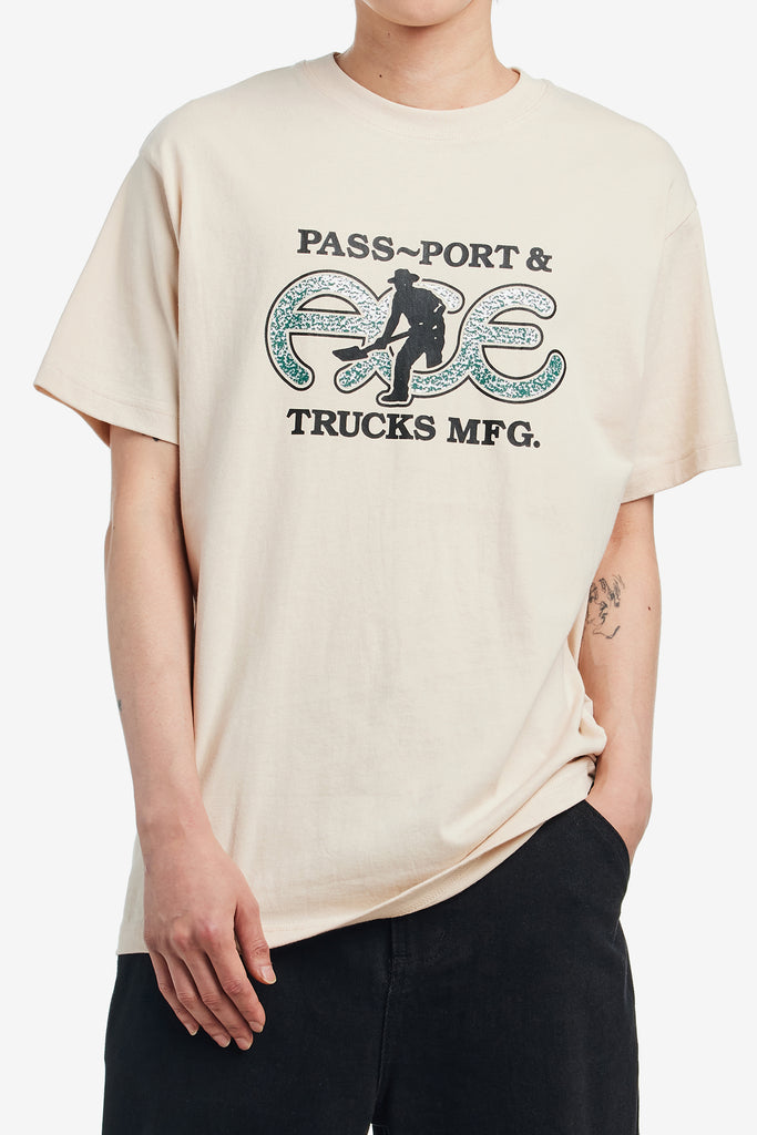 ACE X PASSPORT HAMMERTONE TEE - WORKSOUT WORLDWIDE