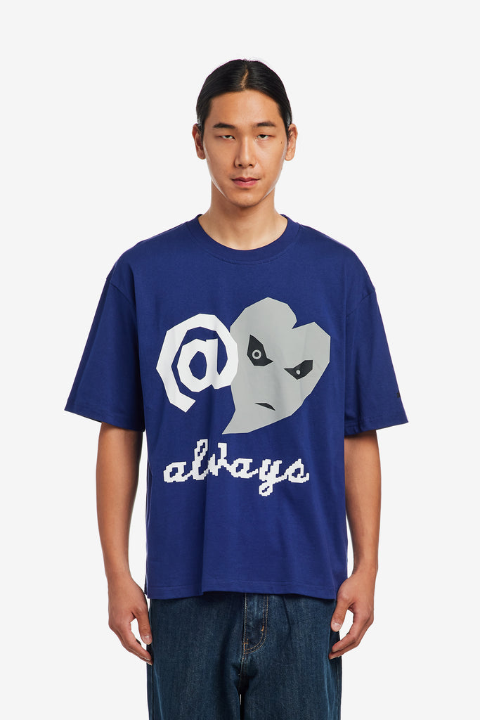 LOVE IS HARD T-SHIRT - WORKSOUT WORLDWIDE