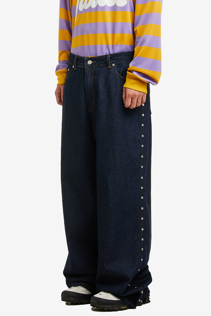 SUPER BAGGY STUDDED PANTS - WORKSOUT WORLDWIDE