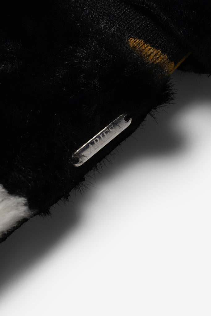 FUZZY DUCK DOES HE MITTENS - WORKSOUT WORLDWIDE