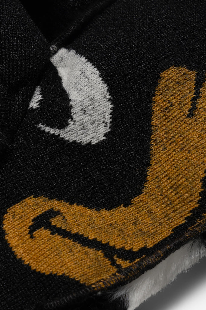 FUZZY DUCK DOES HE MITTENS - WORKSOUT WORLDWIDE