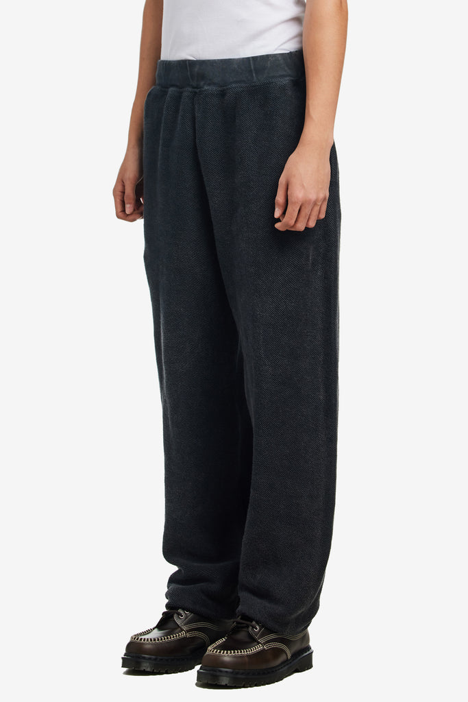 AGED REVERSO TEMPLE SWEATPANT - WORKSOUT WORLDWIDE