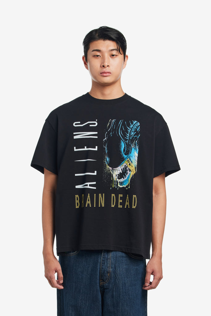 BRAIN DEAD X ALIENS FINAL SIGHT T-SHIRT - WORKSOUT WORLDWIDE