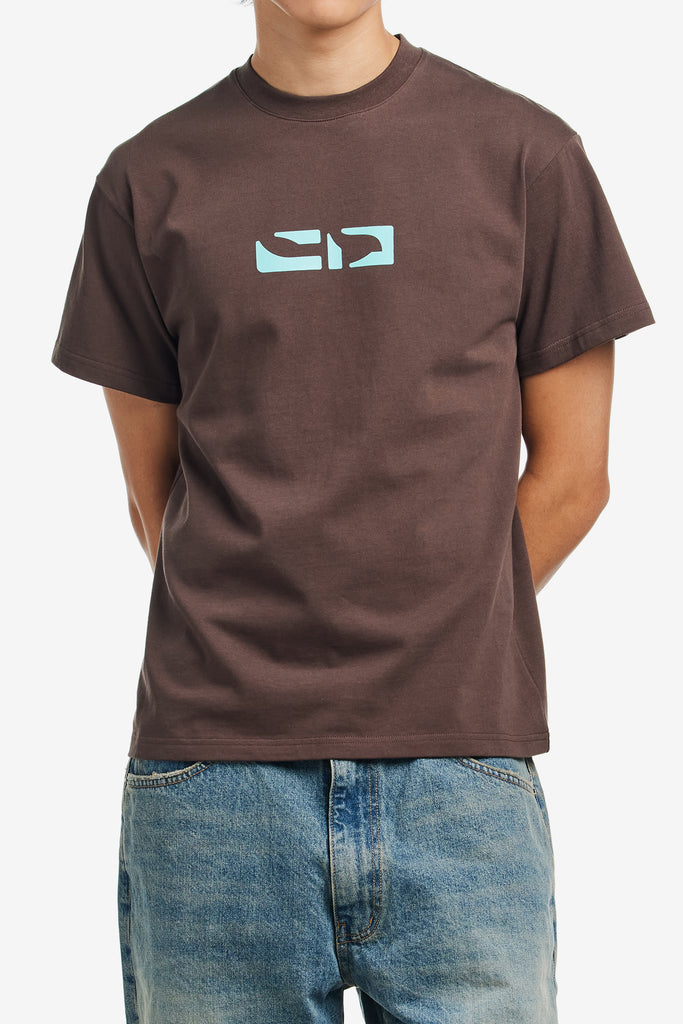 CLOSE TEE - WORKSOUT WORLDWIDE