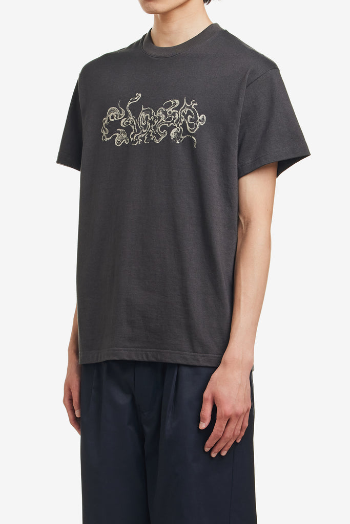 "CLOSE" TEE - WORKSOUT WORLDWIDE