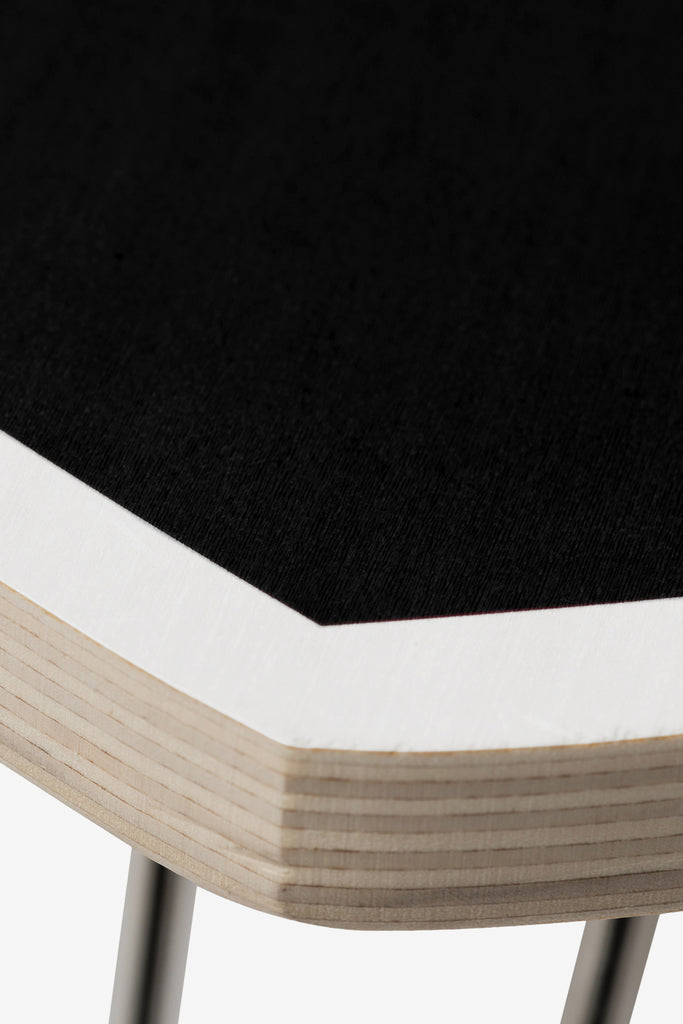 HEART FOLDING TABLE - WORKSOUT WORLDWIDE