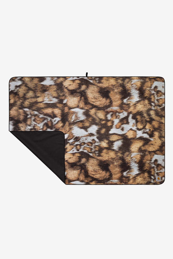 WILD DOG PACKABLE TOWEL - WORKSOUT WORLDWIDE