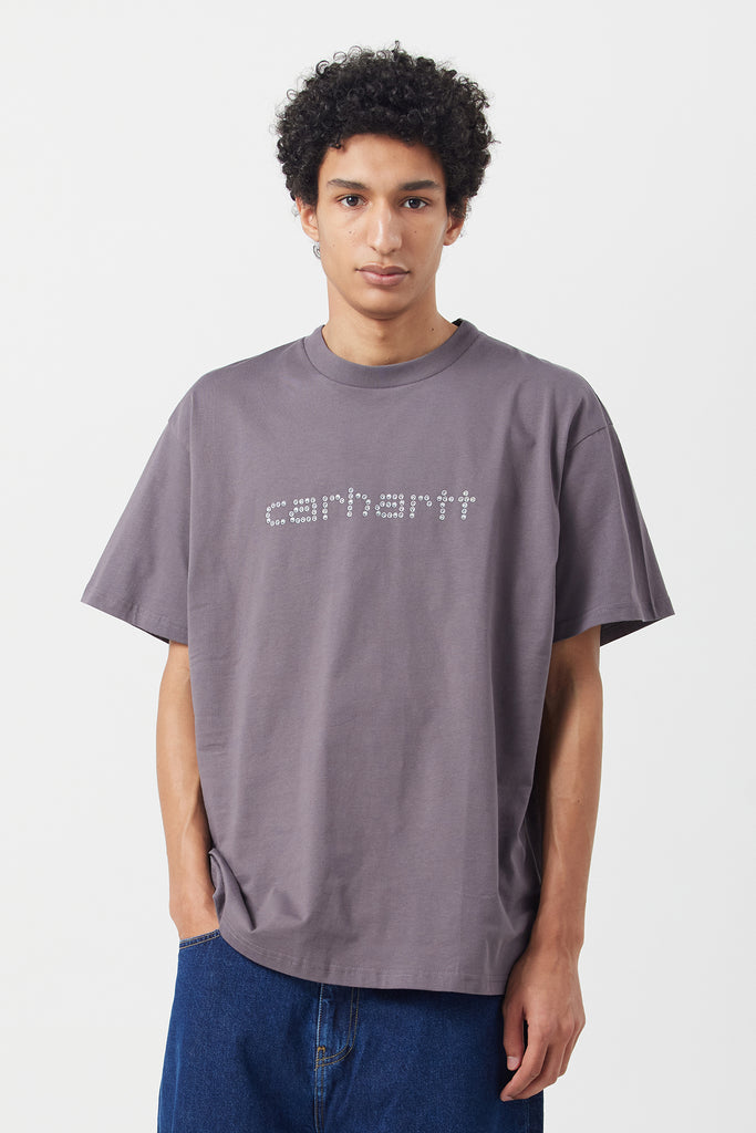 S/S RIVET SCRIPT T-SHIRT - WORKSOUT WORLDWIDE