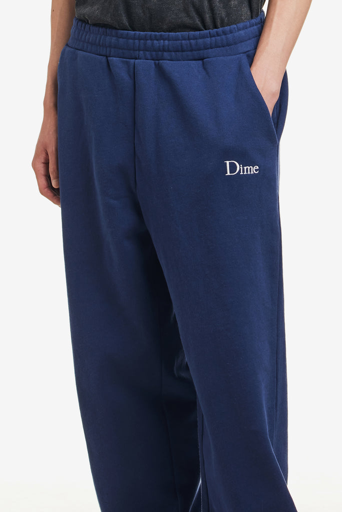 CLASSIC SMALL LOGO SWEATPANTS - WORKSOUT WORLDWIDE