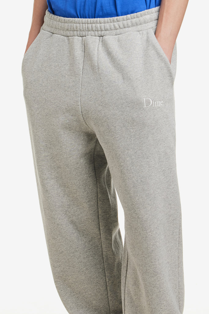 CLASSIC SMALL LOGO SWEATPANTS - WORKSOUT WORLDWIDE