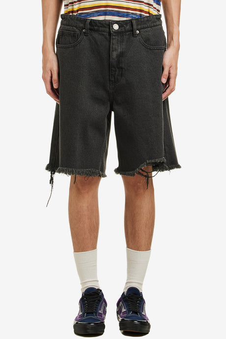 DAMAGE DENIM SHORTS