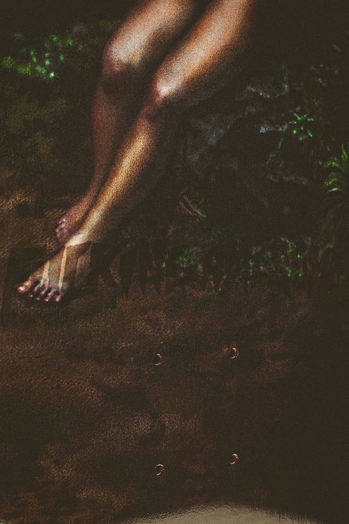 AVE - WOMAN WITH SNAKE - WORKSOUT WORLDWIDE