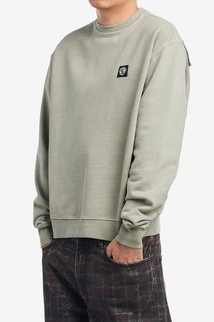 BACK PATCHED CREWNECK - WORKSOUT WORLDWIDE