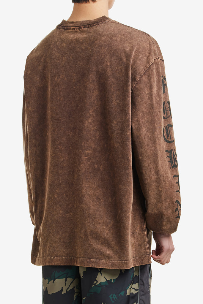 GOTHIC LETTERS WASHED LONG SLEEVE TEE - WORKSOUT WORLDWIDE