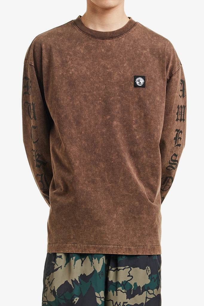 GOTHIC LETTERS WASHED LONG SLEEVE TEE - WORKSOUT WORLDWIDE