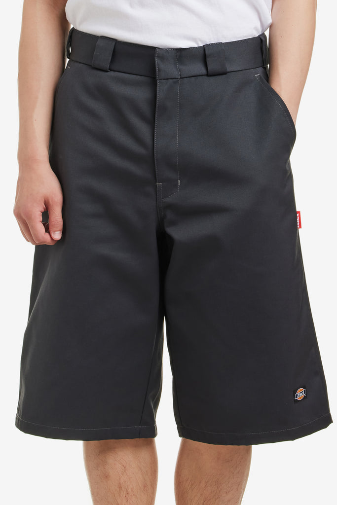 OVERSIZED CHINO SHORTS - WORKSOUT WORLDWIDE