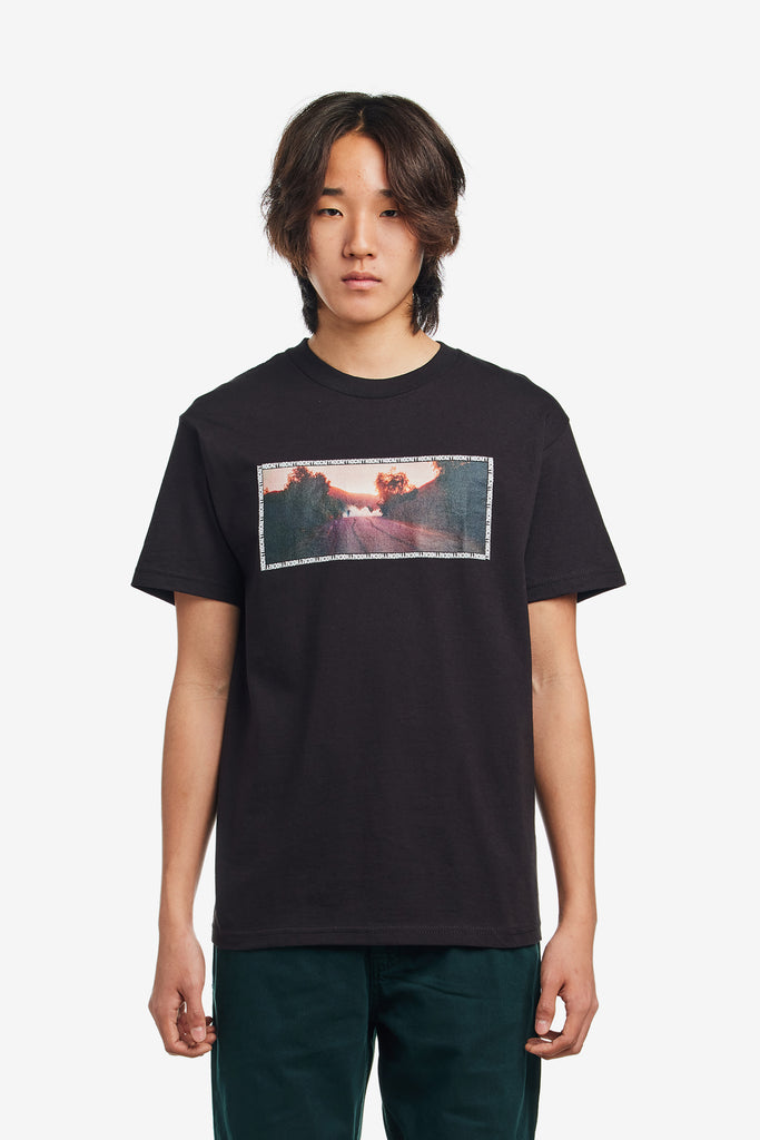 MY FRIEND, THE LIAR TEE - WORKSOUT WORLDWIDE