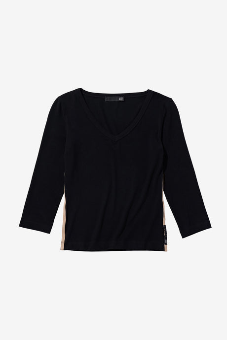 ESSENTIAL V-NECK 3-QUARTER TOP