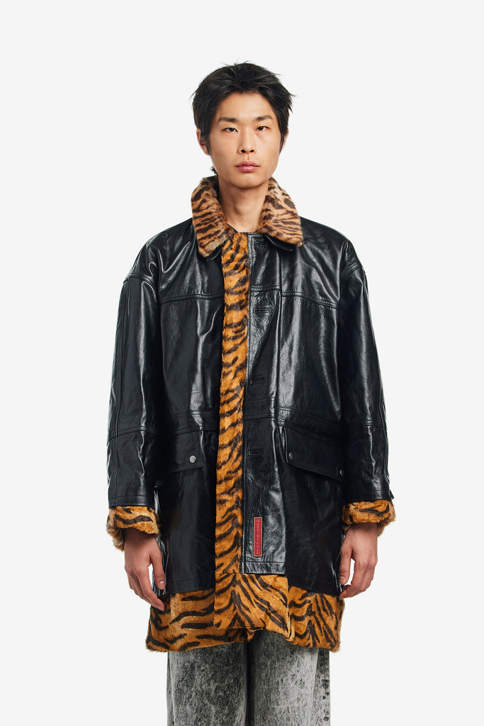 REVERSIBLE COAT - WORKSOUT WORLDWIDE