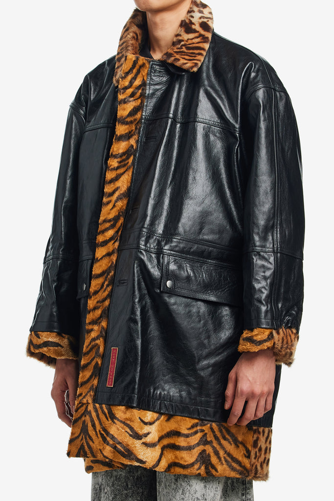 REVERSIBLE COAT - WORKSOUT WORLDWIDE