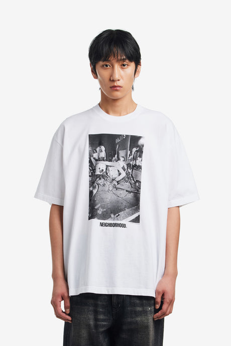 × CHARLES PETERSON . TEE SS-3