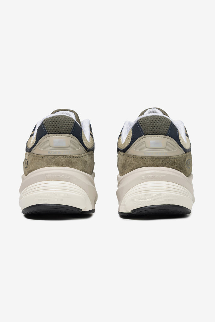 U990WO6 - WORKSOUT WORLDWIDE