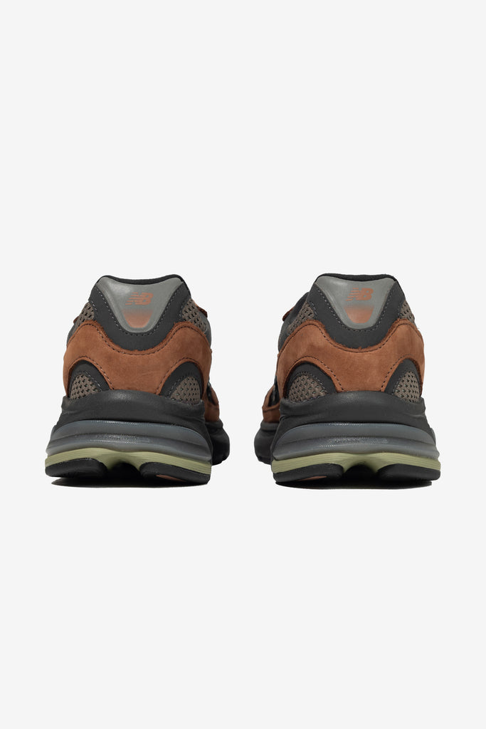 U2010ANV - WORKSOUT WORLDWIDE