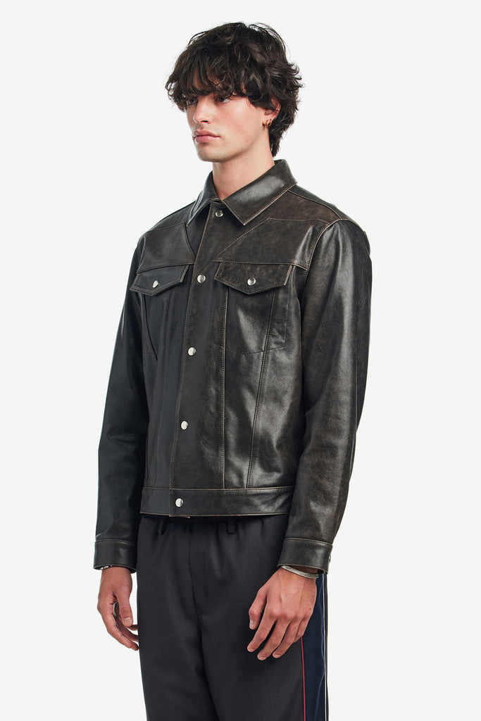 STAR LEATHER TRUCKER JACKET - WORKSOUT WORLDWIDE