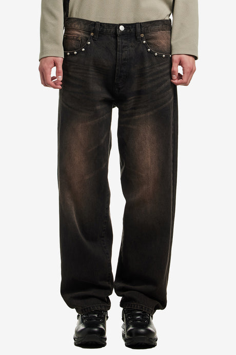 STUDDED BOXCAR STRAIGHT LEG DENIM