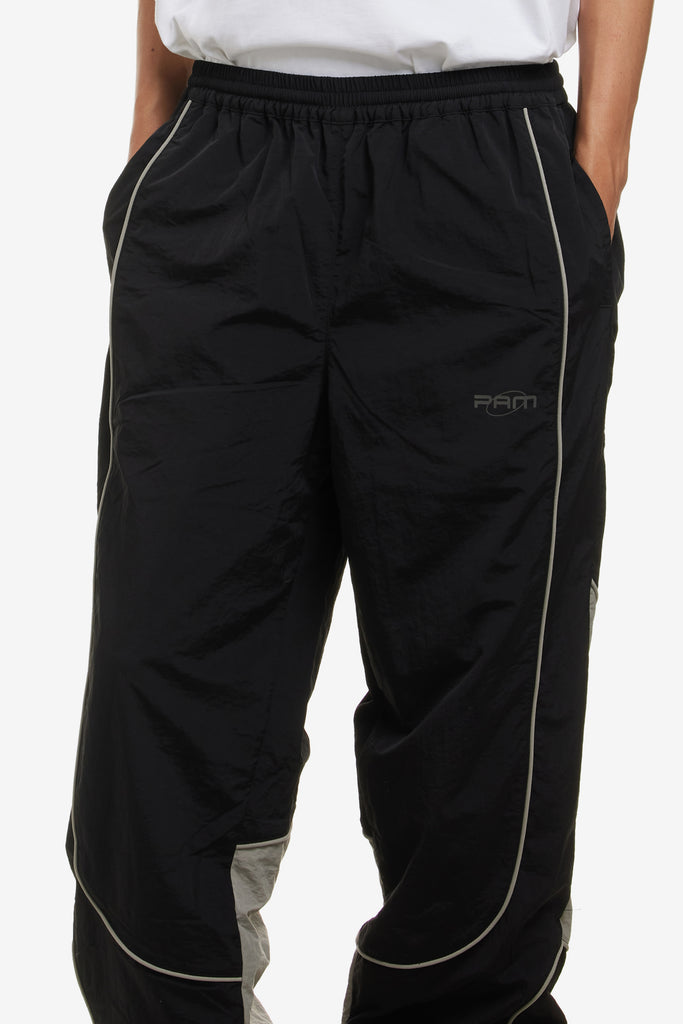 TRACKTION PANELLED TRACK PANT - WORKSOUT WORLDWIDE