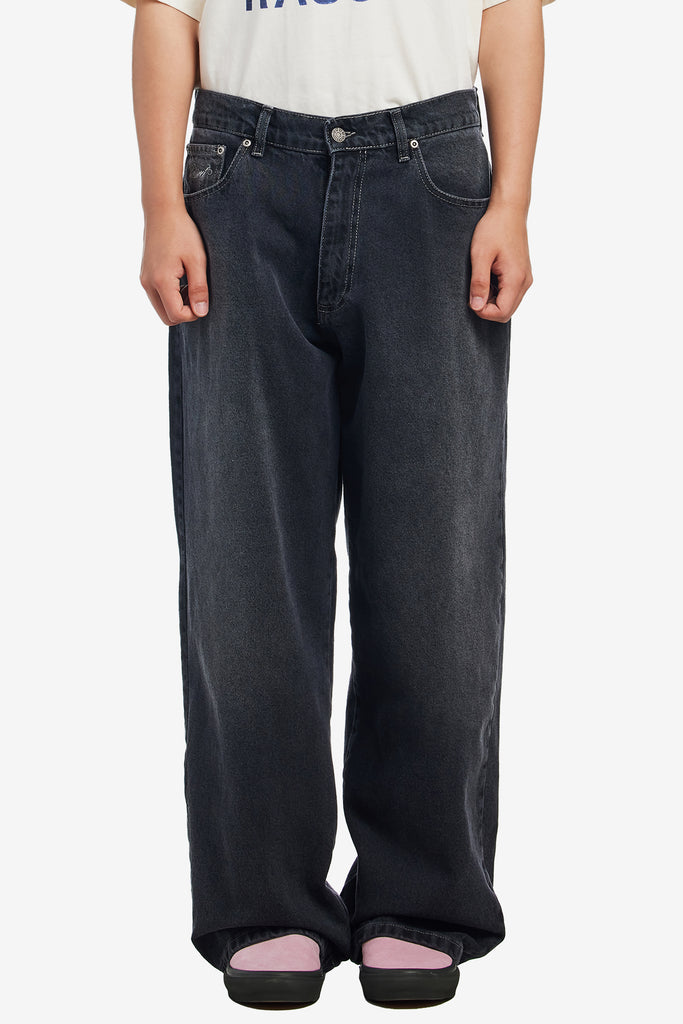 SPOT WASH BAGGY DENIM PANTS - WORKSOUT WORLDWIDE