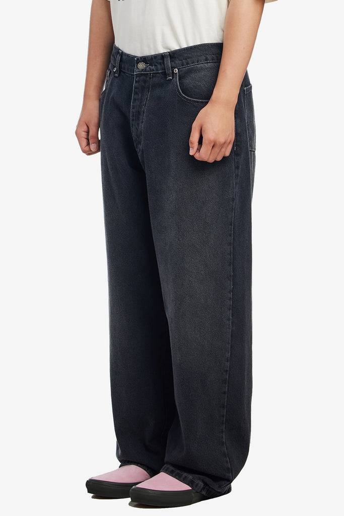 SPOT WASH BAGGY DENIM PANTS - WORKSOUT WORLDWIDE