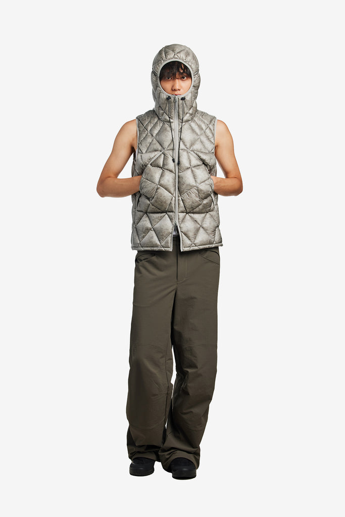 NUNA 800FILL HOODED DOWN VEST - WORKSOUT WORLDWIDE