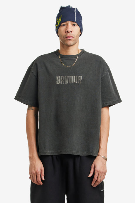 SAVOUR OVER DYED CURB LOGO SHIRT
