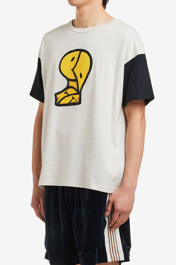 CUBISM SMILE 2TONE H/S T-SHIRT - WORKSOUT WORLDWIDE