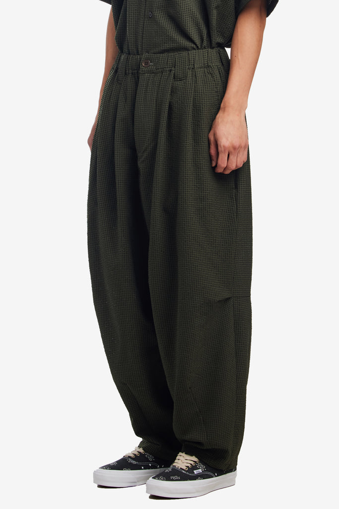 SEERSUCKER BALLOON PANTS - WORKSOUT WORLDWIDE