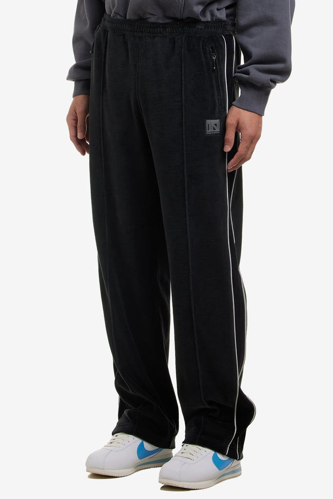 VELOUR TRACK PANT - WORKSOUT WORLDWIDE