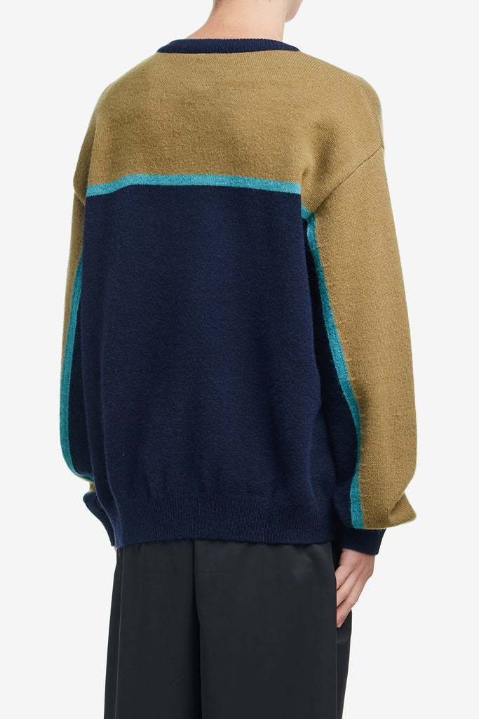 SYMPHONY V-NECK KNIT SWEATER - WORKSOUT WORLDWIDE