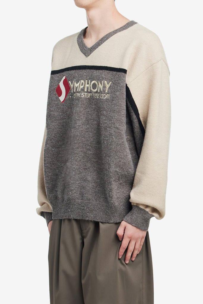 SYMPHONY V-NECK KNIT SWEATER - WORKSOUT WORLDWIDE