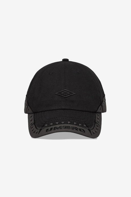 SPIKES STUD CAP