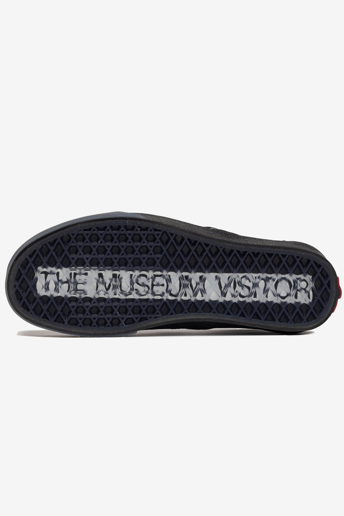 X THE MUSEUM VISITOR CLASSIC SLIP-ON - WORKSOUT WORLDWIDE