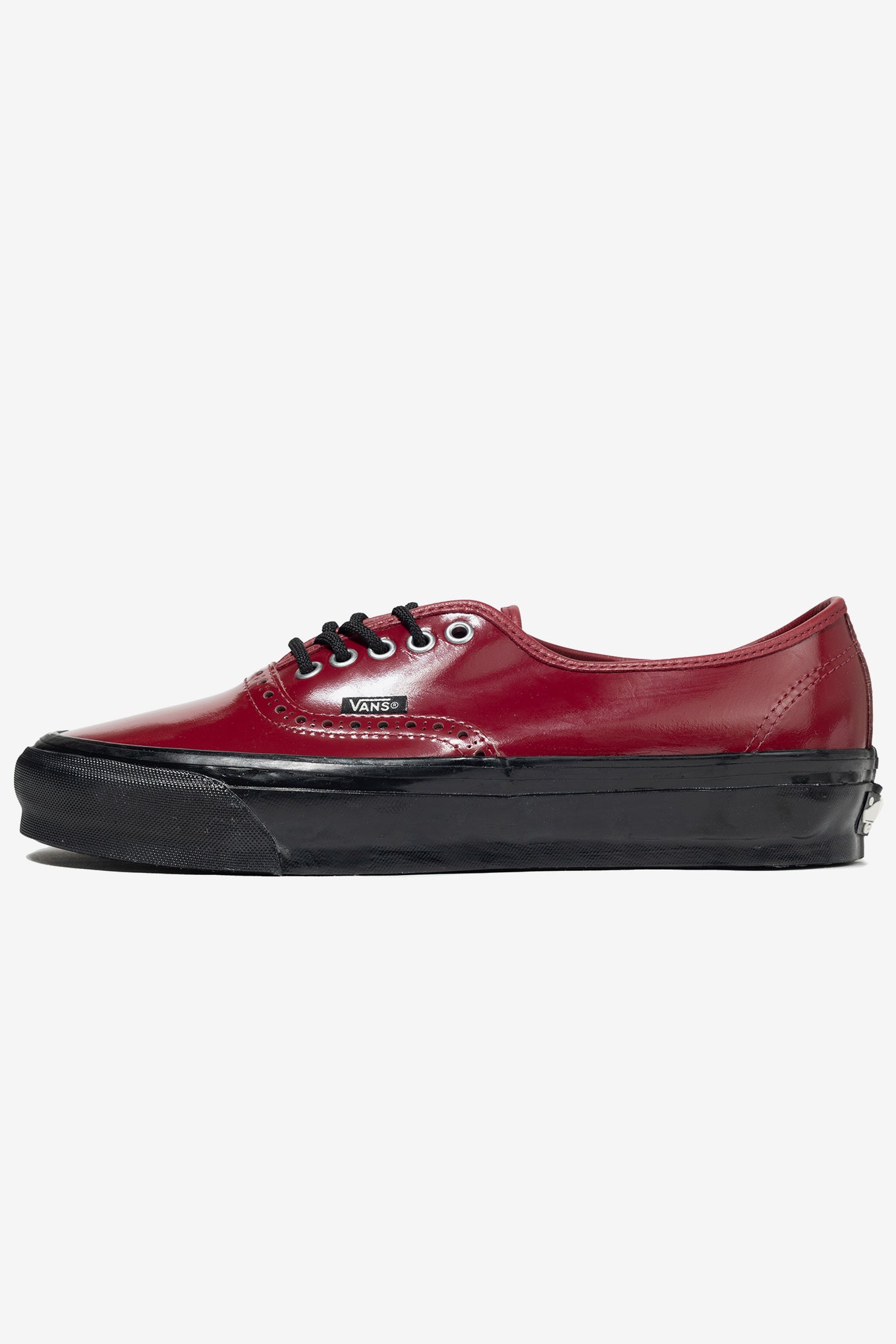 VANS– WORKSOUT WORLDWIDE