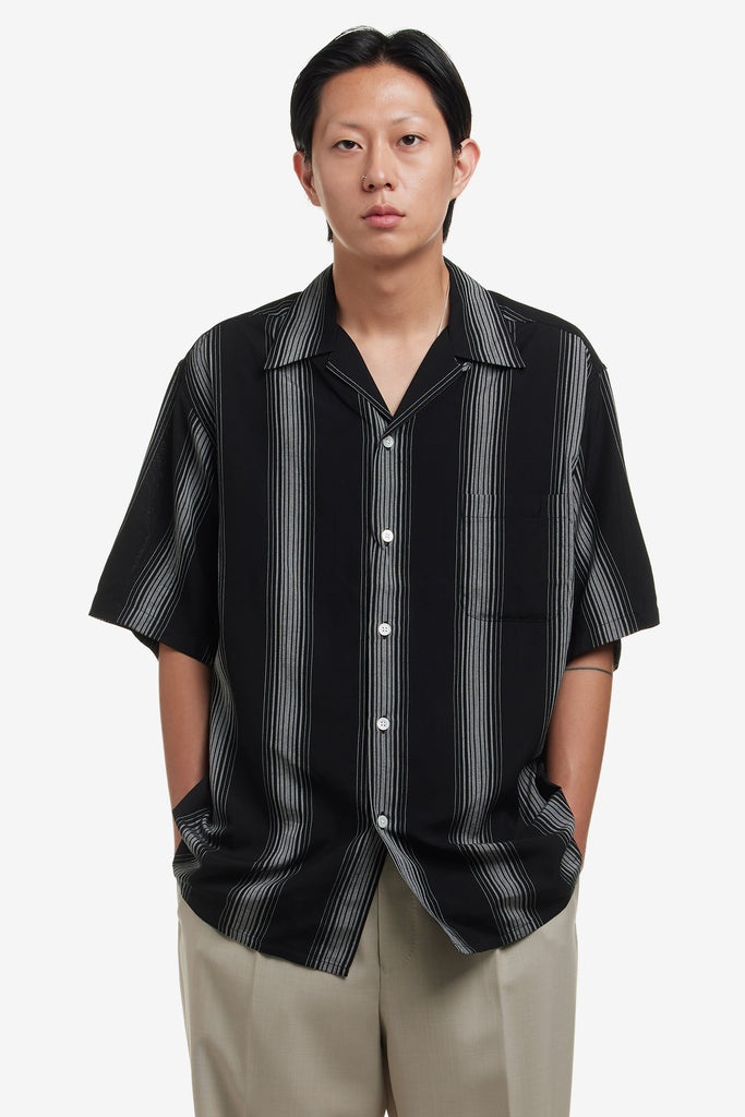 STRIPED OPEN COLLAR SHIRT S/S - WORKSOUT WORLDWIDE