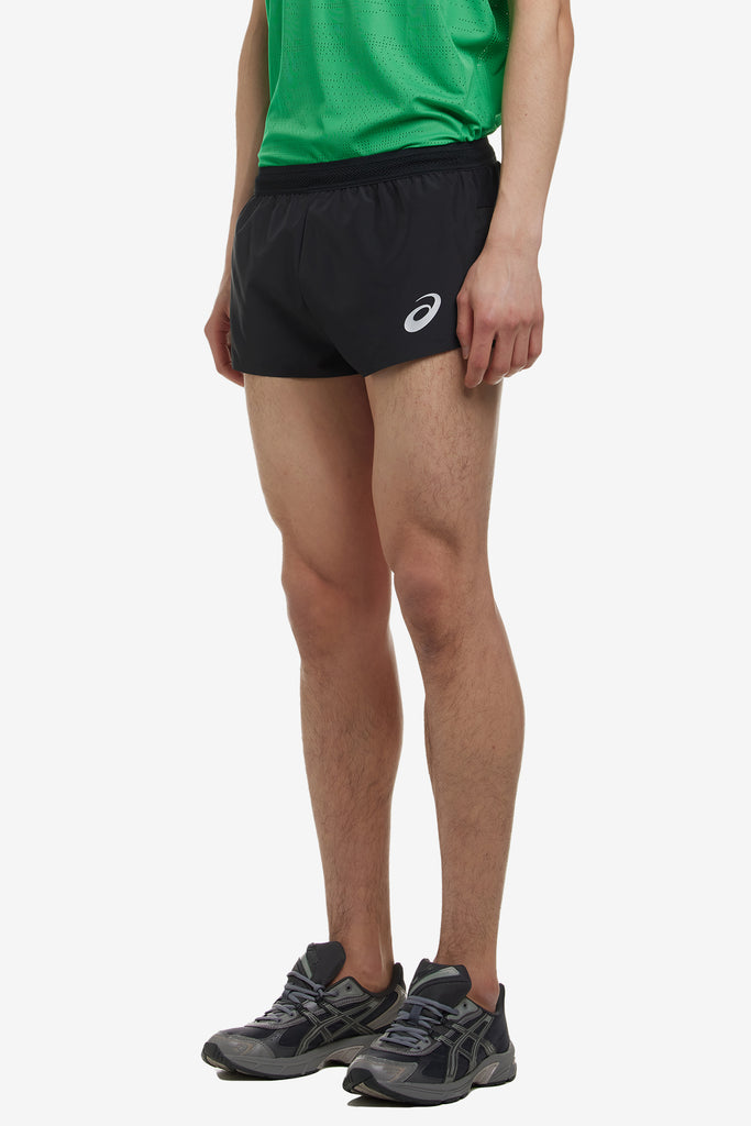 ACTIBREEZE LIGHT WOVEN SHORT - WORKSOUT WORLDWIDE