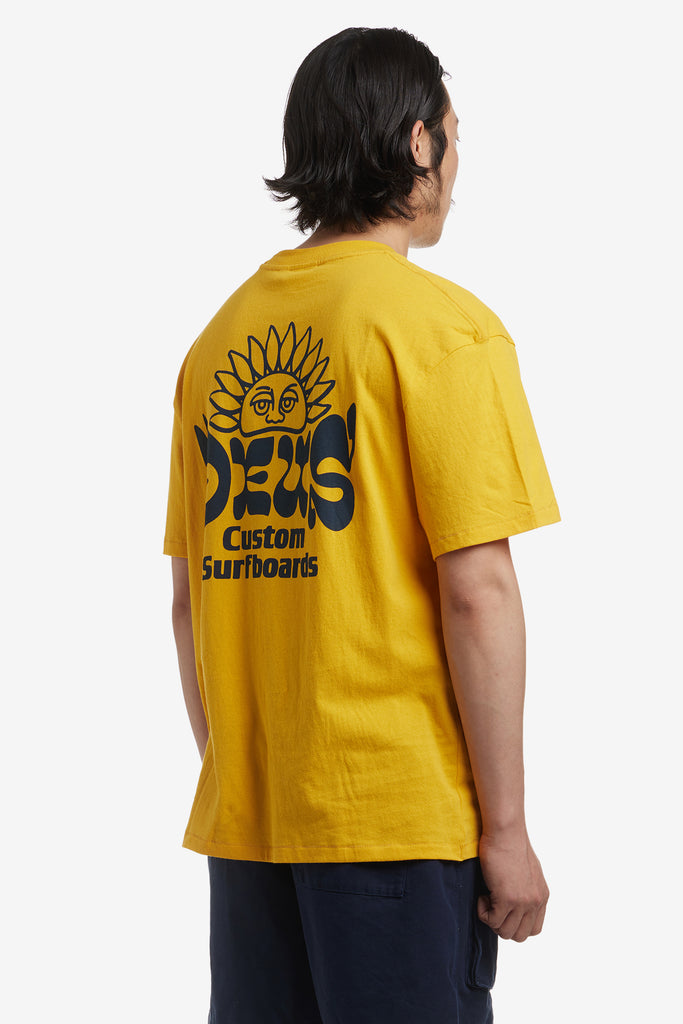 SLEEPING SUN TEE - WORKSOUT WORLDWIDE