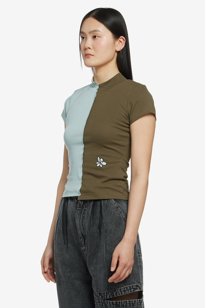 OIL AND WATER SPLIT NECK TOP - WORKSOUT WORLDWIDE