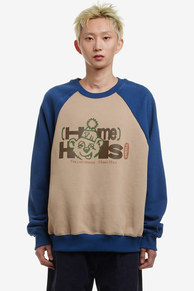 BEAR'S HUG RAGLAN SWEATSHIRT - WORKSOUT WORLDWIDE