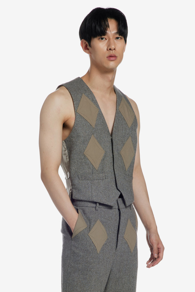 DIAMOND PATCHED VEST - WORKSOUT Worldwide