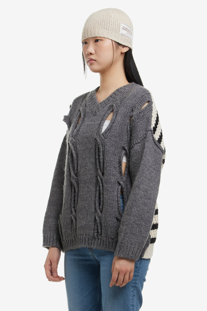 BACK STRIPE CUT OUT KNIT SWEATER - WORKSOUT Worldwide